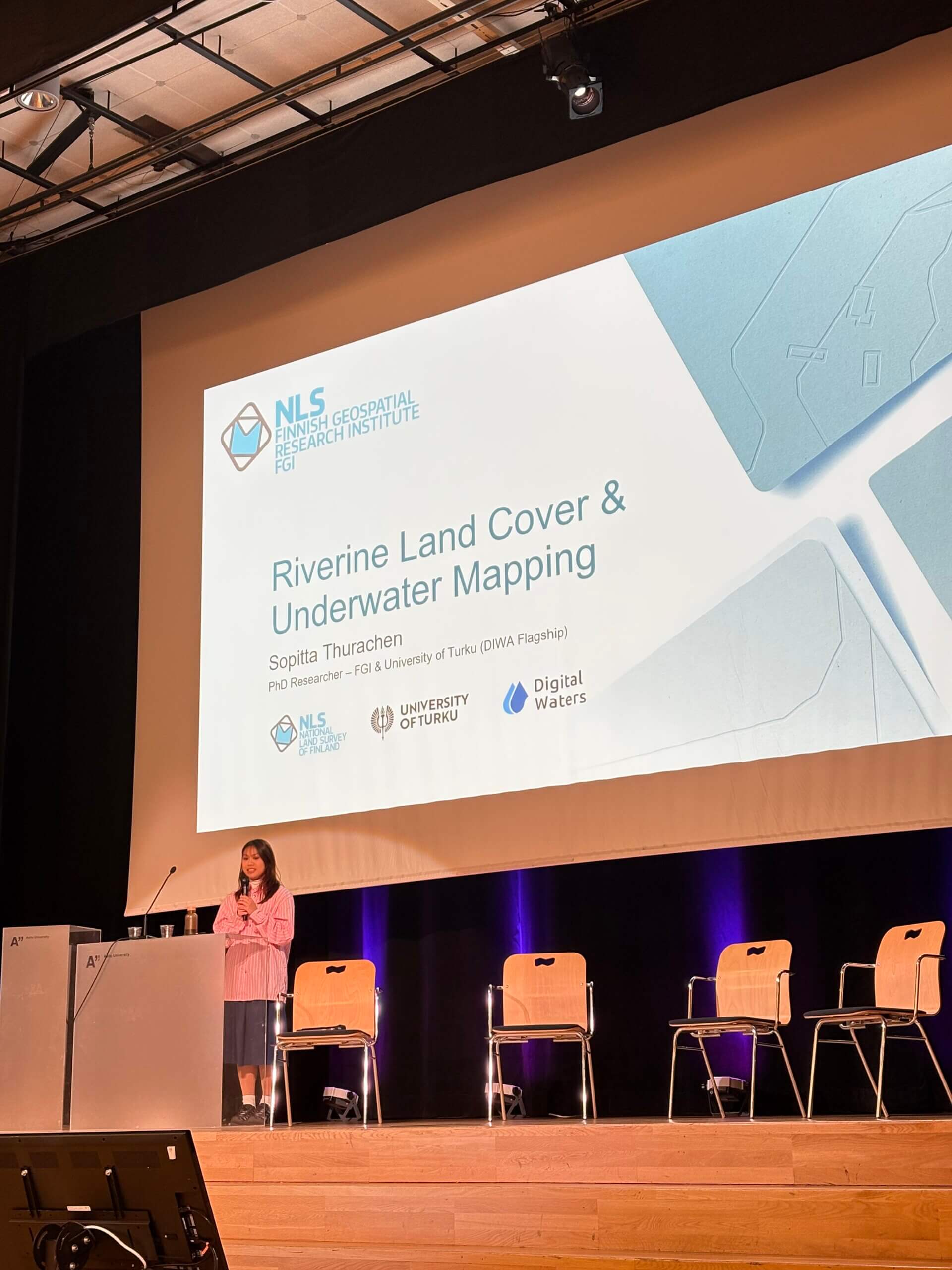 Sopitta Thurachen presenting at the Geofroum summit stage