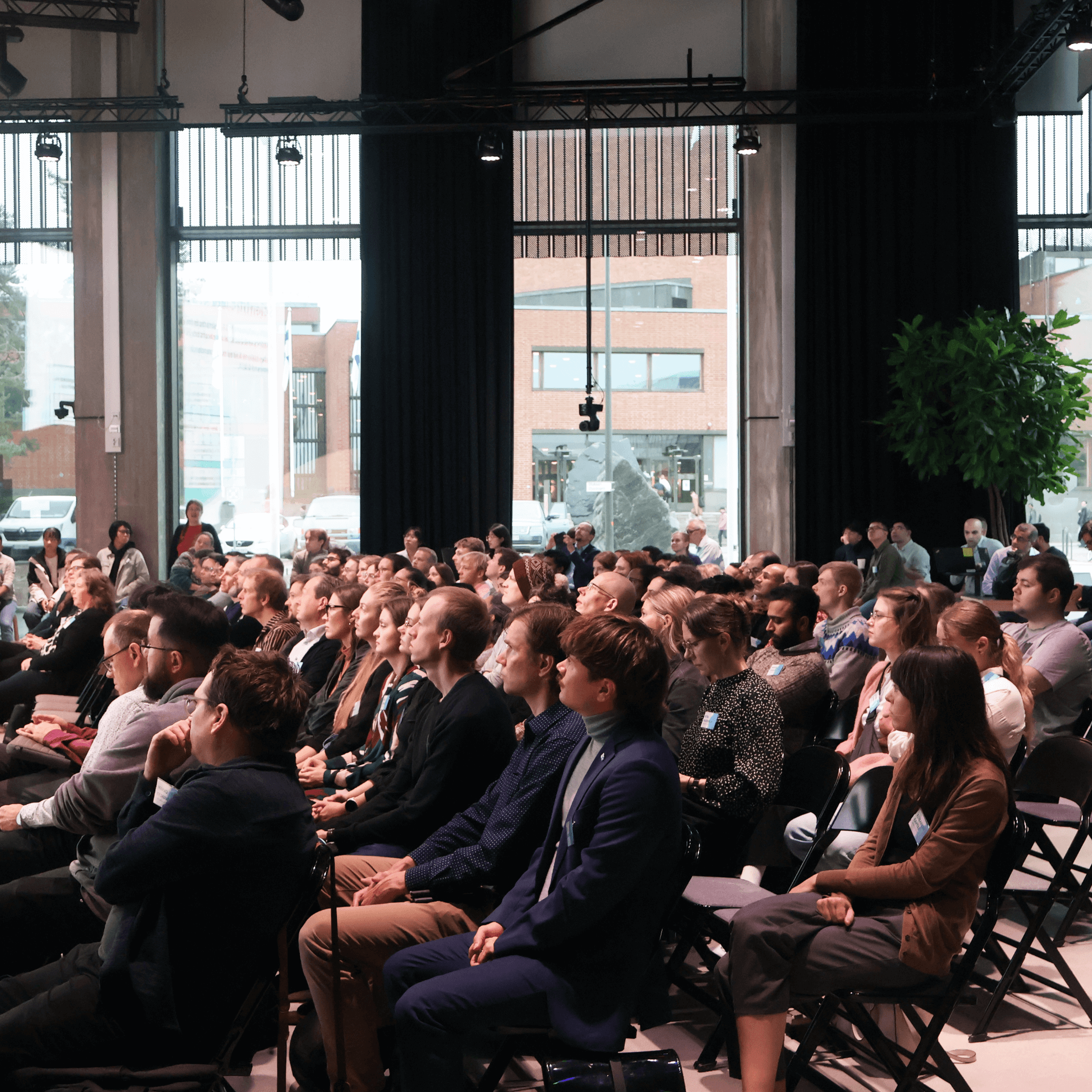 DIWA Audience at the meeting